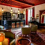 Chateau De - & 4*