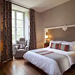 Chateau De - & 4*