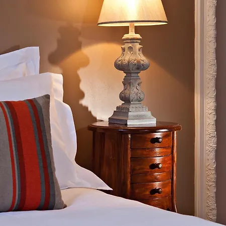 Otel Chateau De - &