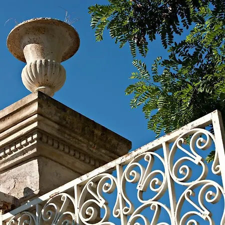 Hotell Chateau De - & Siran (Herault)
