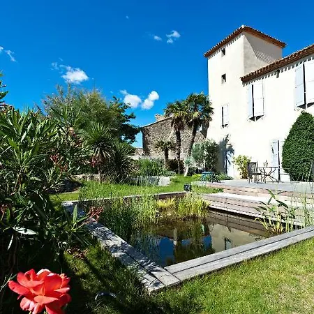 Chateau De - & Отель
