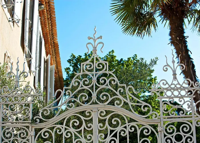 Château De - Hôtel&spa Hotel 4*